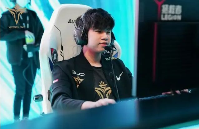 他用令人印 他用令人印